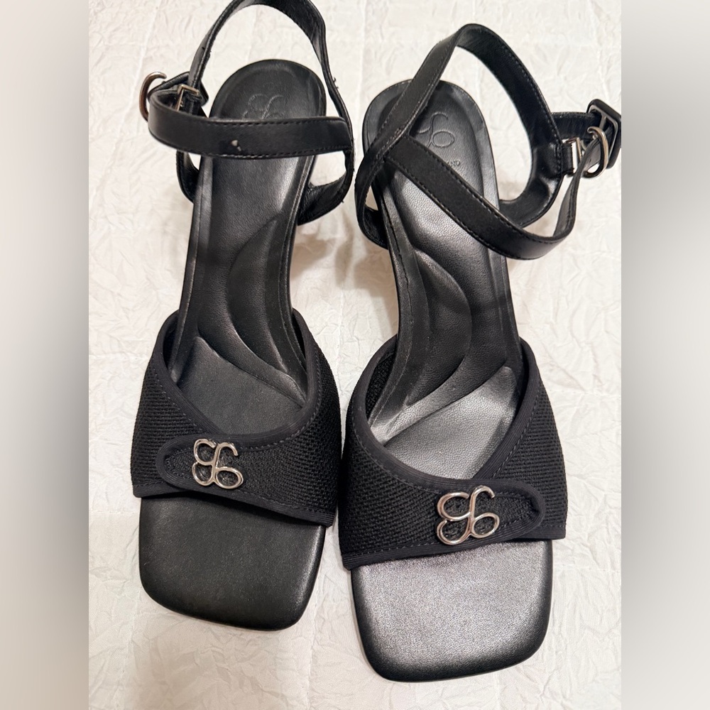 Cosy Island Chic Black Women's Sandals with Buckle Detail